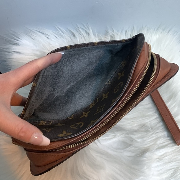 ❌SOLD❌1996 authentic Louis Vuitton Orsay clutch large wristlet - Picture 13 of 17